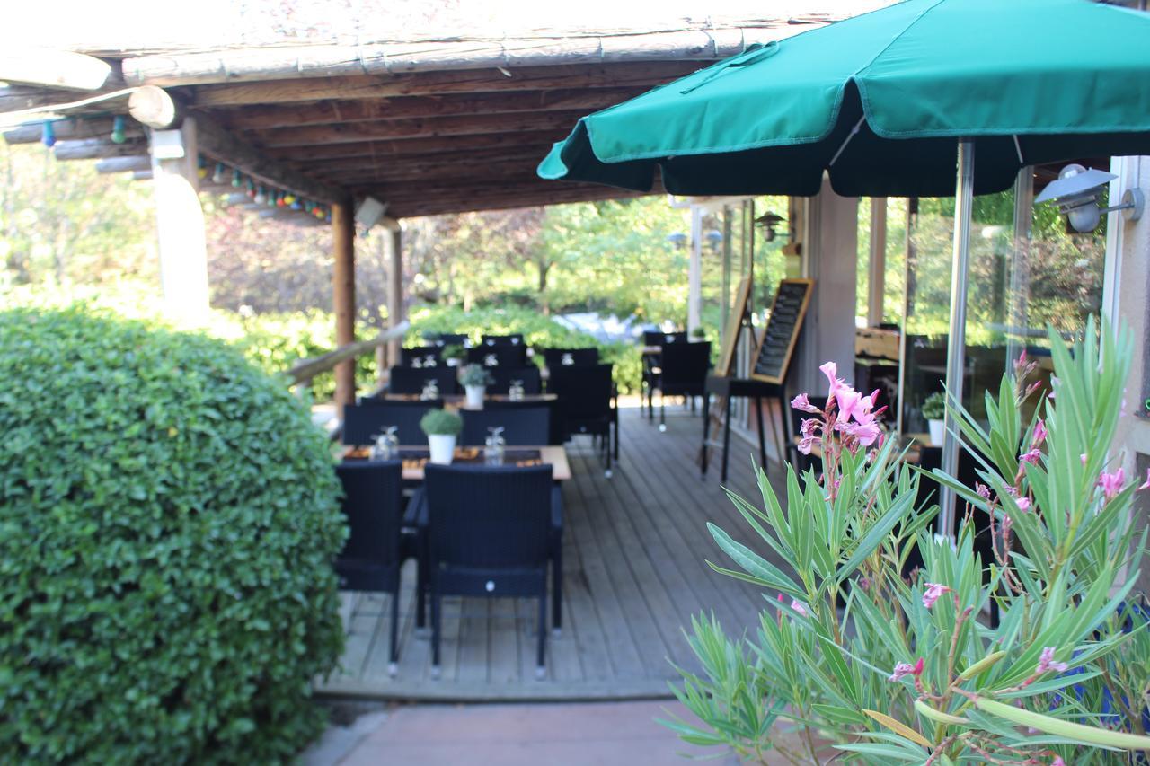 Camping Forcalquier Les Routes De Provence 호텔 외부 사진