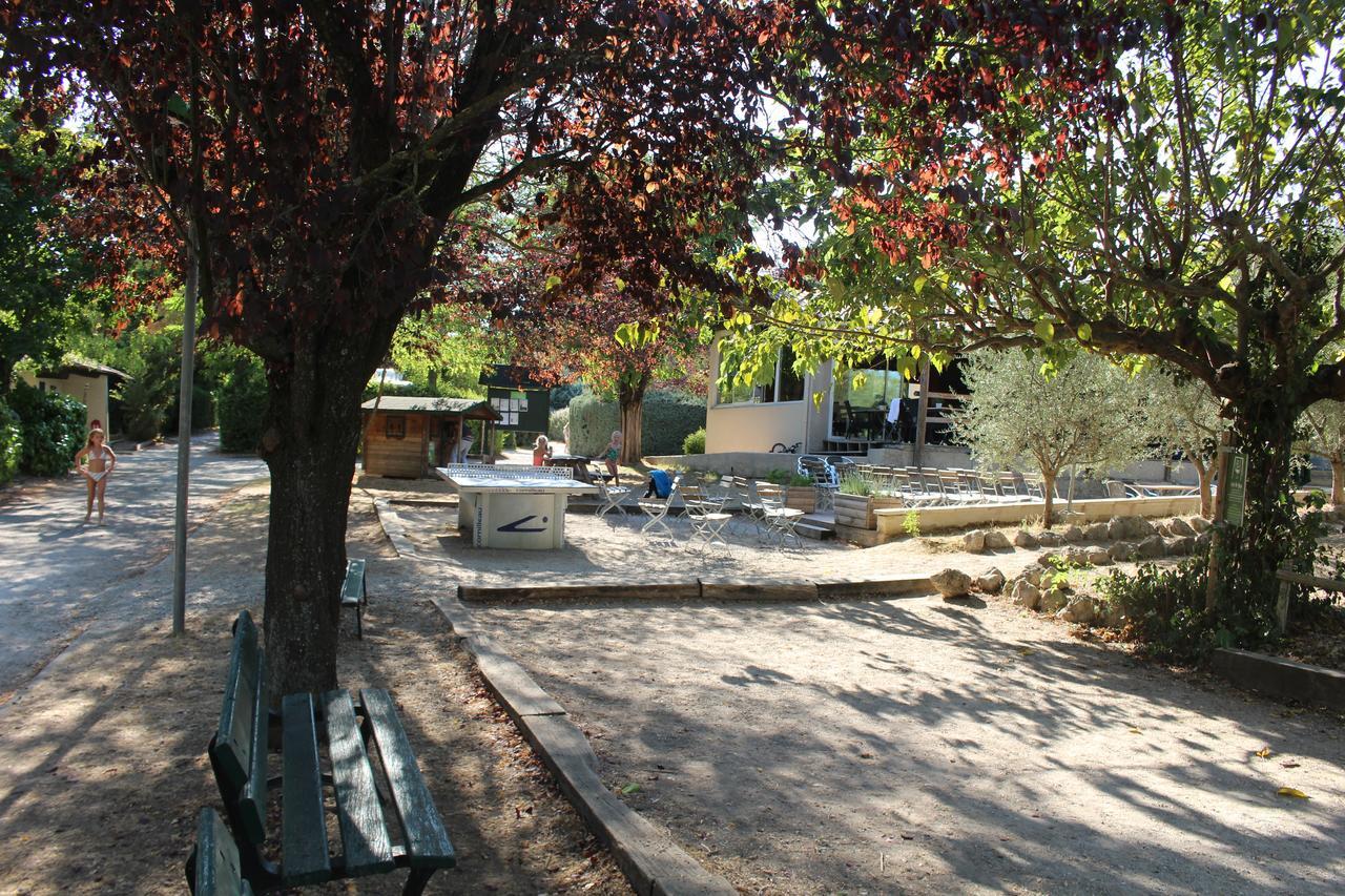 Camping Forcalquier Les Routes De Provence 호텔 외부 사진