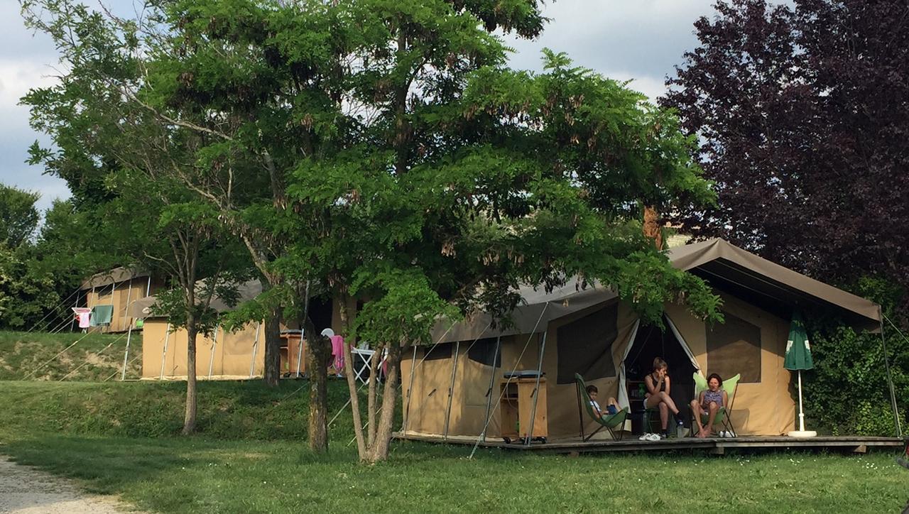 Camping Forcalquier Les Routes De Provence 호텔 외부 사진