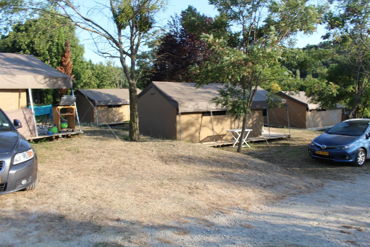 Camping Forcalquier Les Routes De Provence 호텔 외부 사진